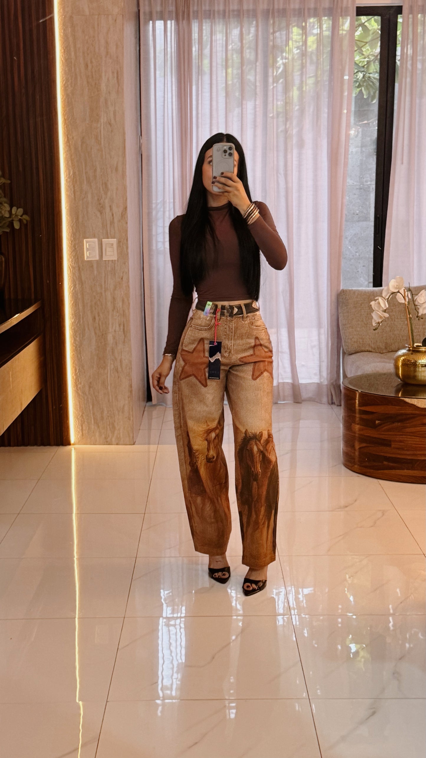 BARREL JEANS HORSE BEIGE/KHAKI VIBRANT MIU