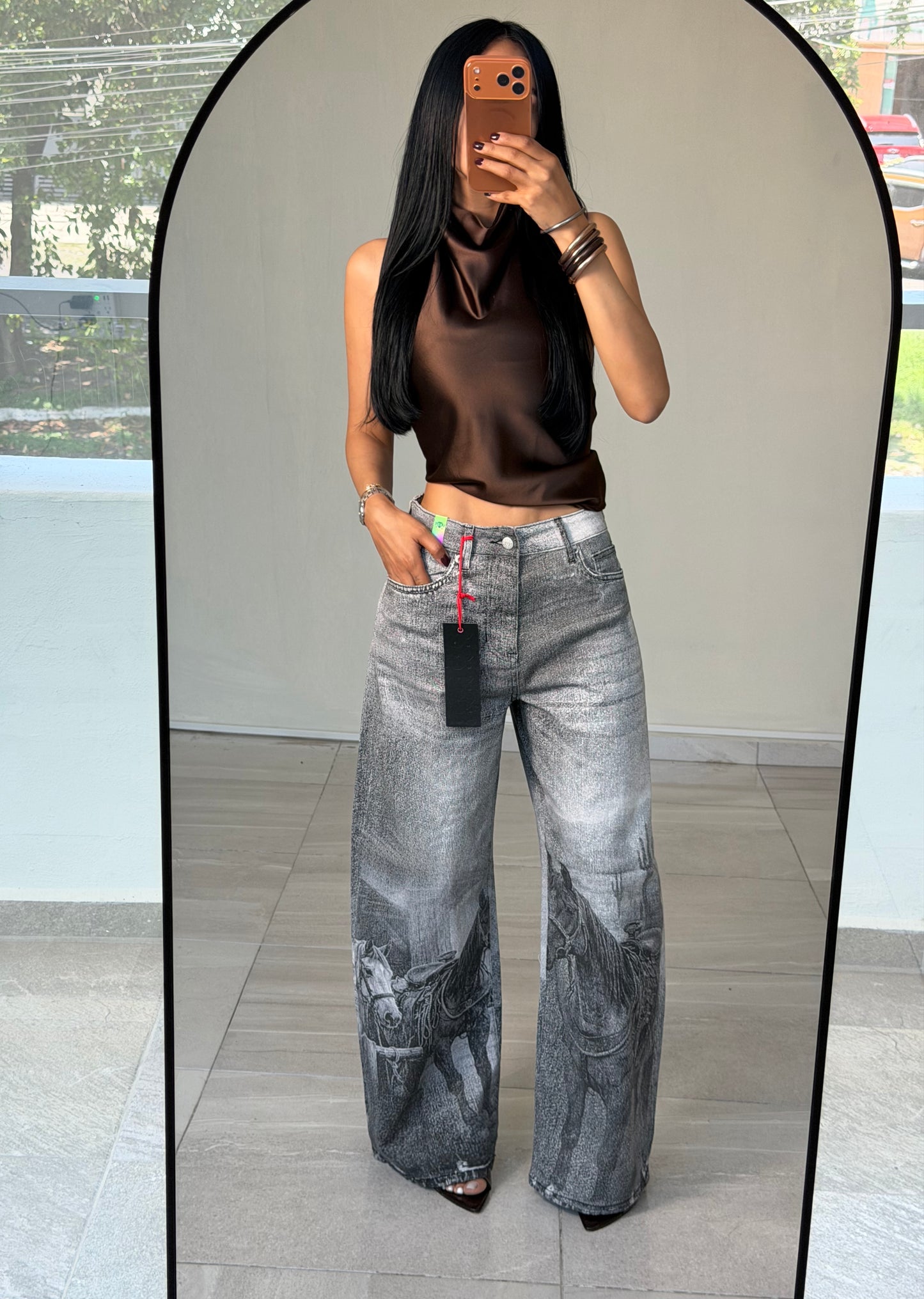 BARREL HORSE JEANS GRIS VIBRANT MIU