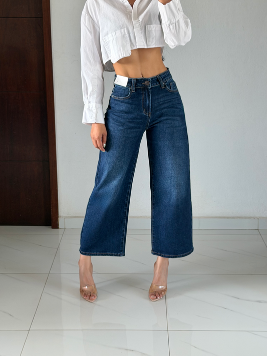 CROPPED DARK
