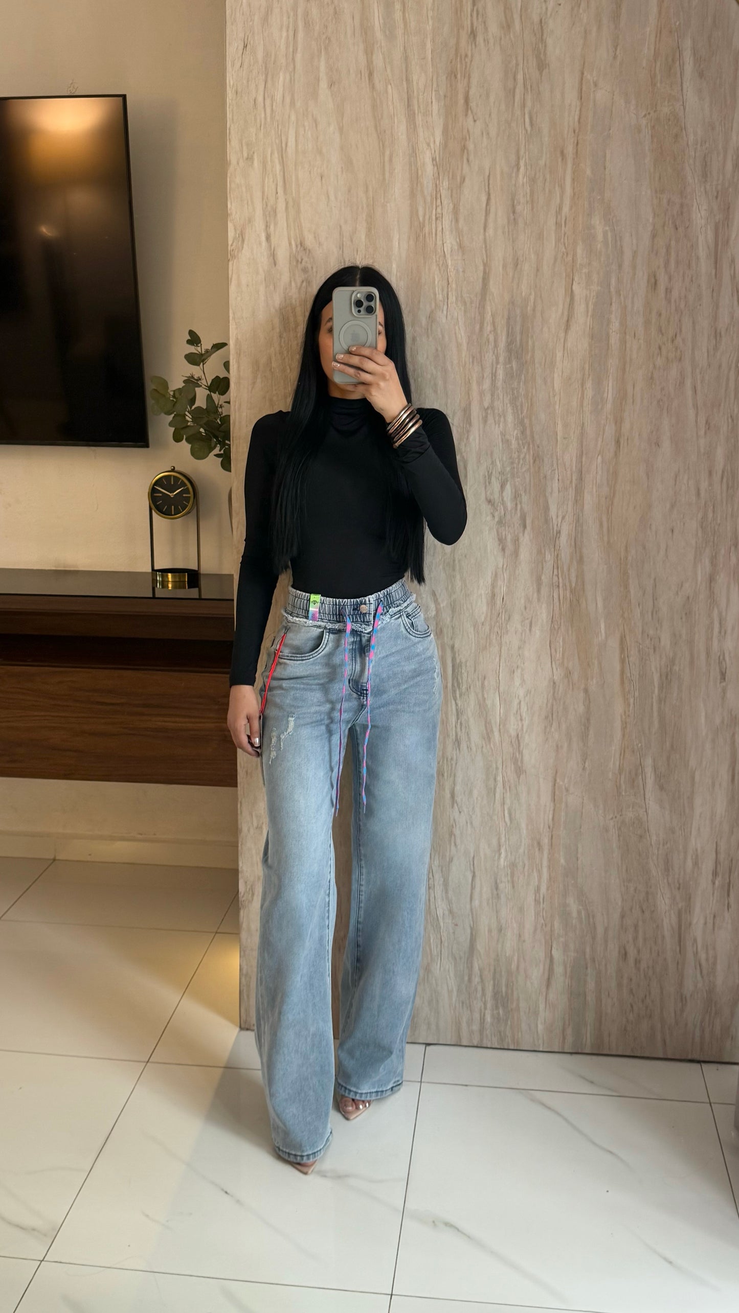 VIBRANT MIU RESORTE PRETINA