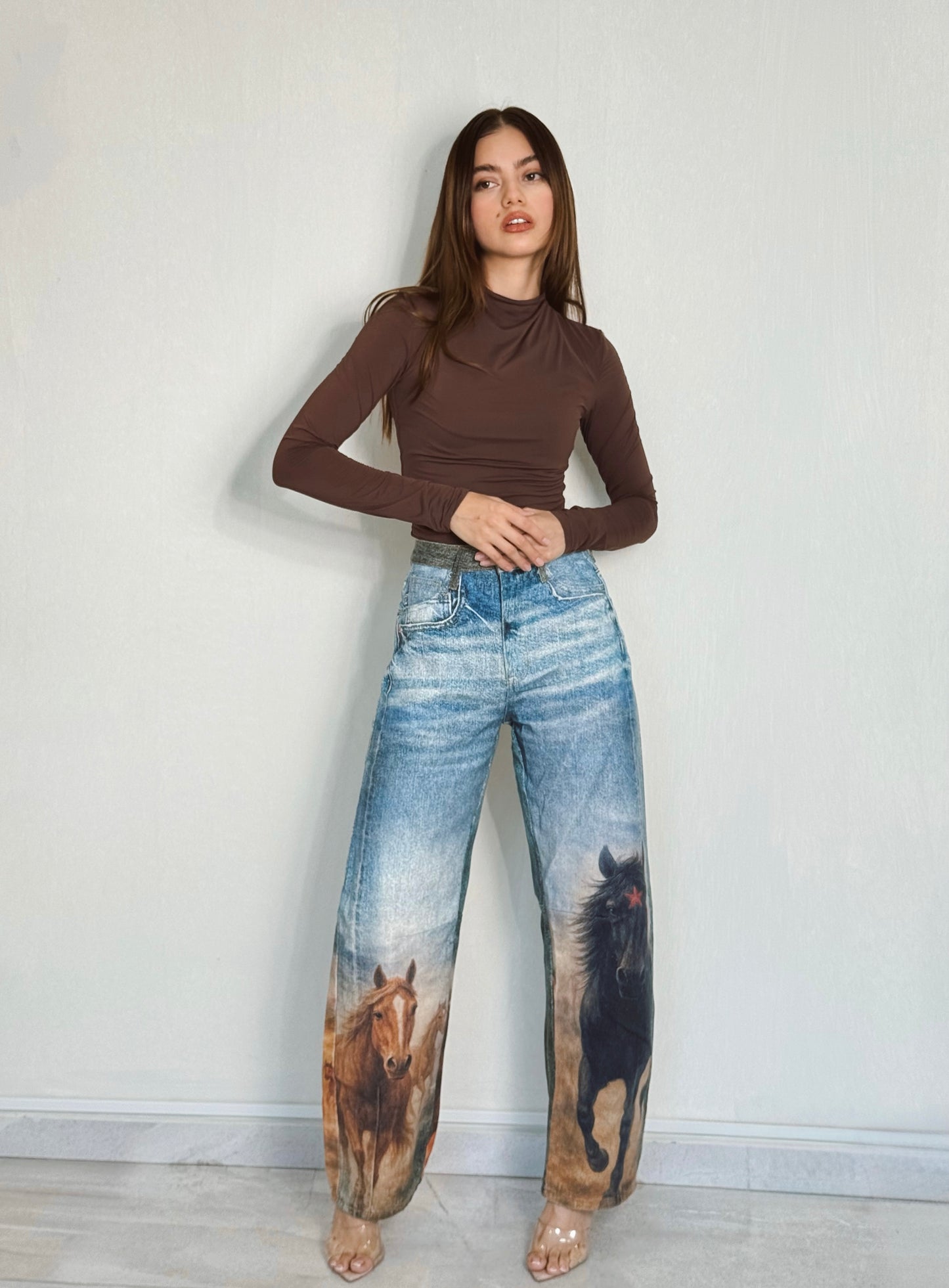 BARREL JEANS HORSE VIBRANT MIU