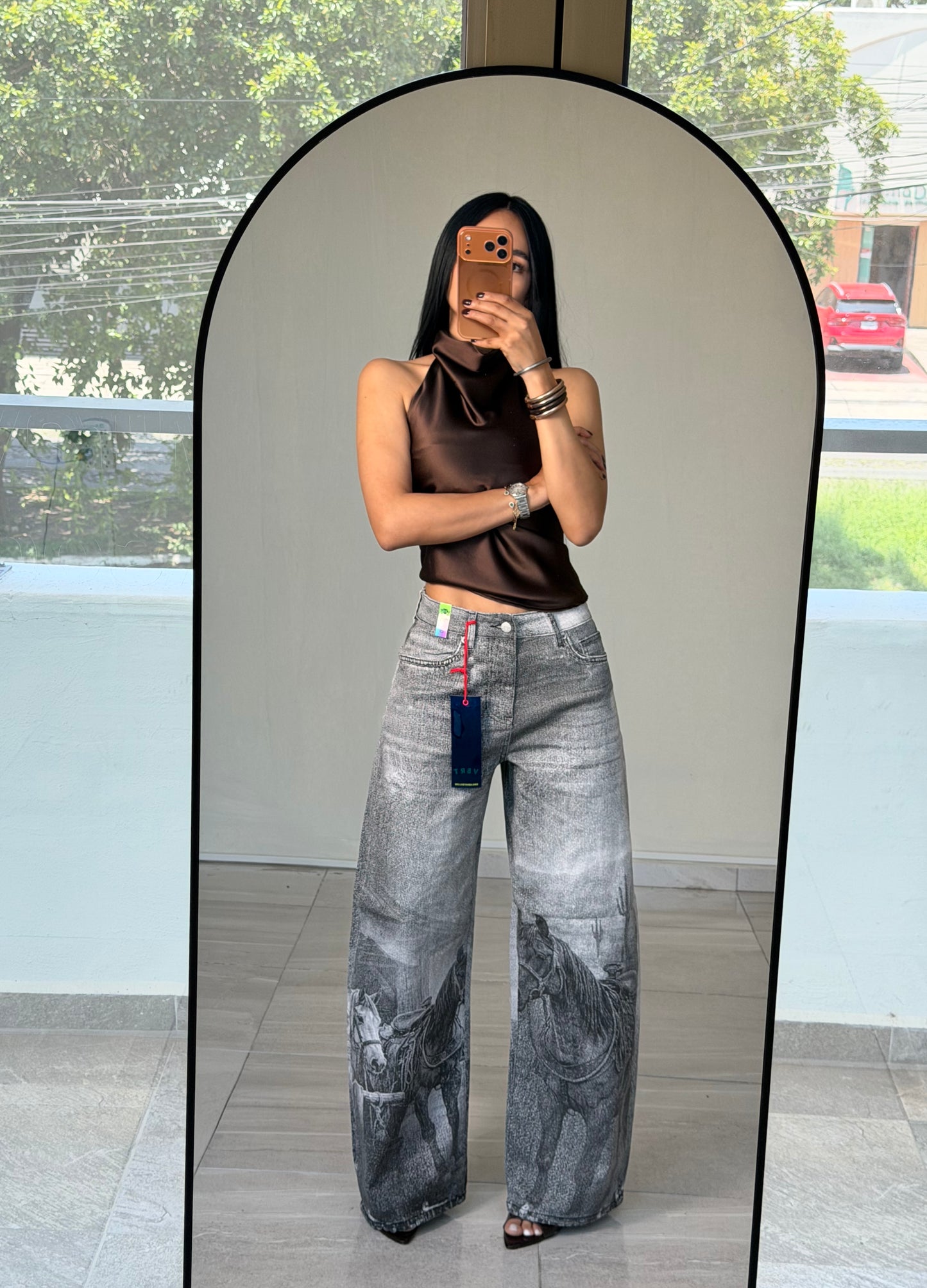 BARREL HORSE JEANS GRIS VIBRANT MIU